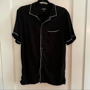 Express men’s button down short sleeve shirt